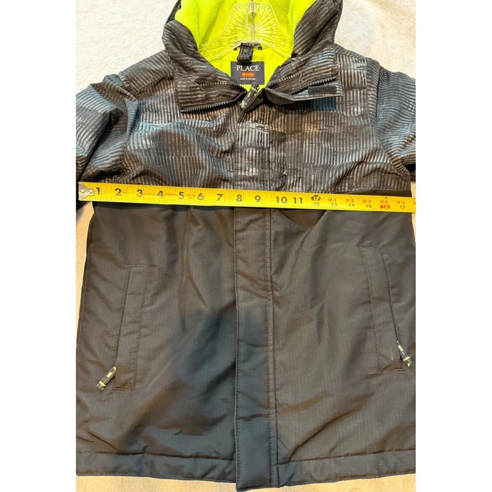 The Childrens Place Unisex Black Grey Puffer Jacket Neon Fleece Lined Size M 7/8